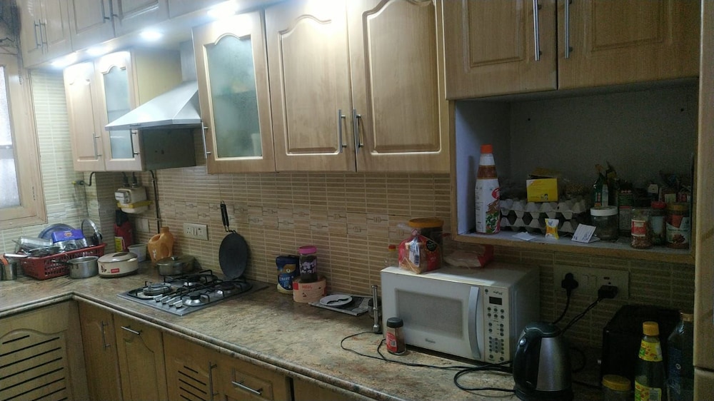 room in bandb bed and breakfast cum home stay