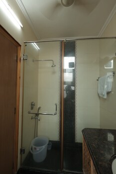 room in bandb bed and breakfast cum home stay