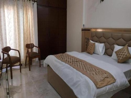room in bandb bed and breakfast cum home stay