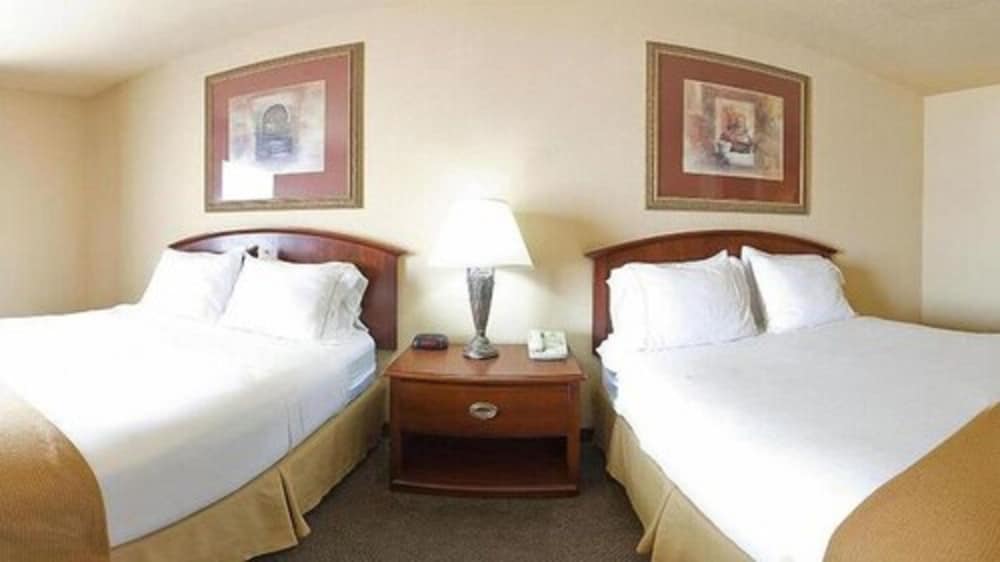 holiday inn express hotel and suites kerrville by ihg