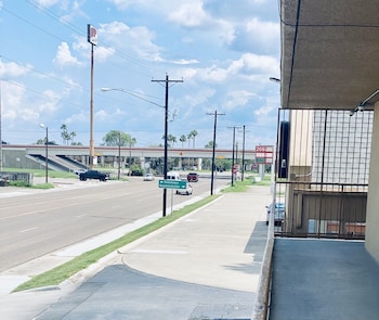 executive inn kingsville