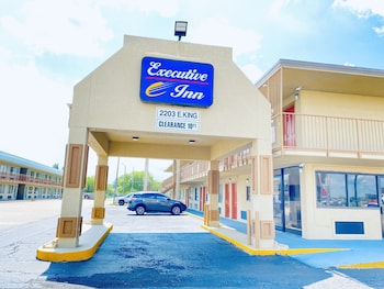 executive inn kingsville