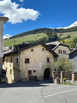 Chasa Veglia,85 Avant Baselgia,4 star