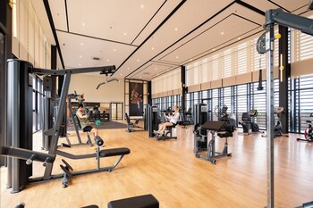 mossaz mana mana suites kuala lumpur