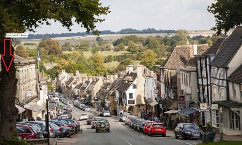 Davenford Burford,High St,2 star