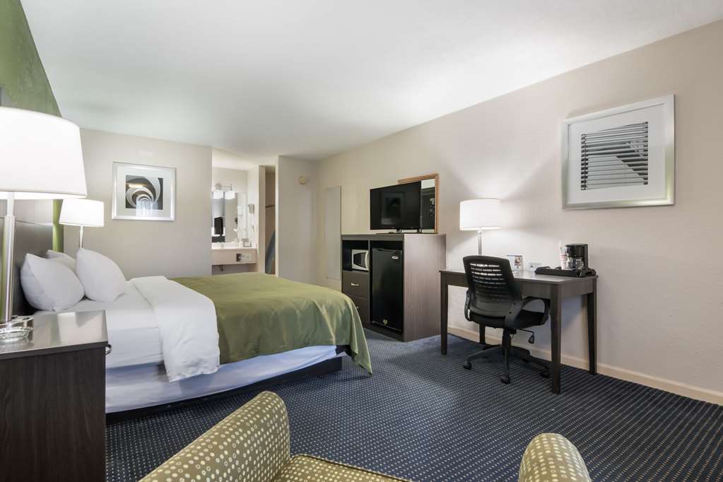 quality inn little creek