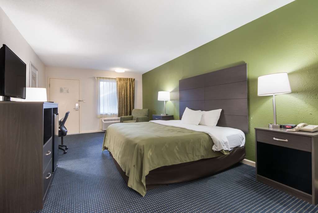 quality inn little creek