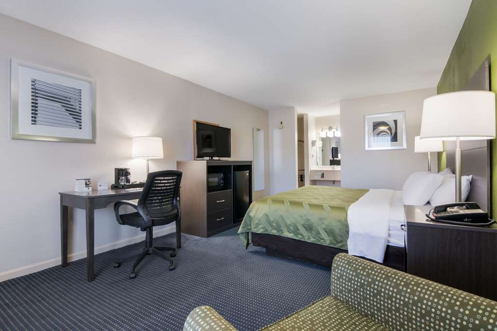 quality inn little creek