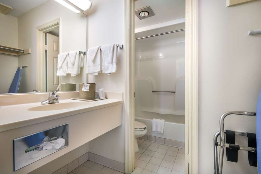 quality inn little creek