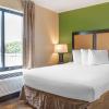 extended stay america select suites detroit warren