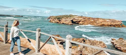 deep blue hotel and hot springs