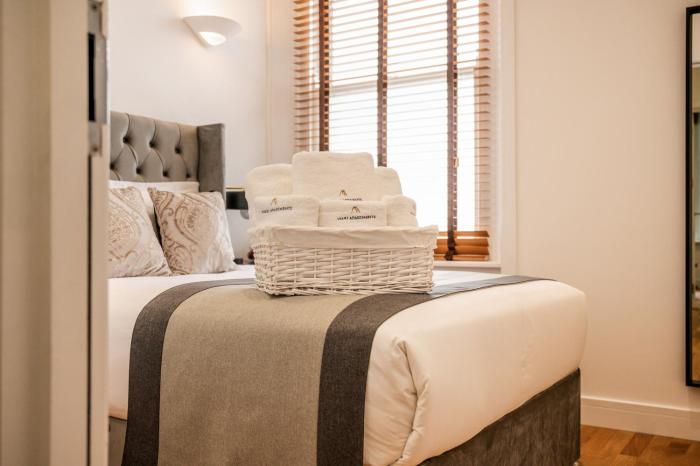 avari apartments grays collection