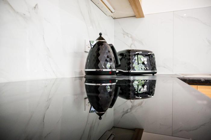 avari apartments grays collection