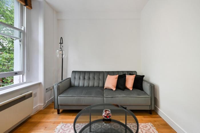 avari apartments grays collection