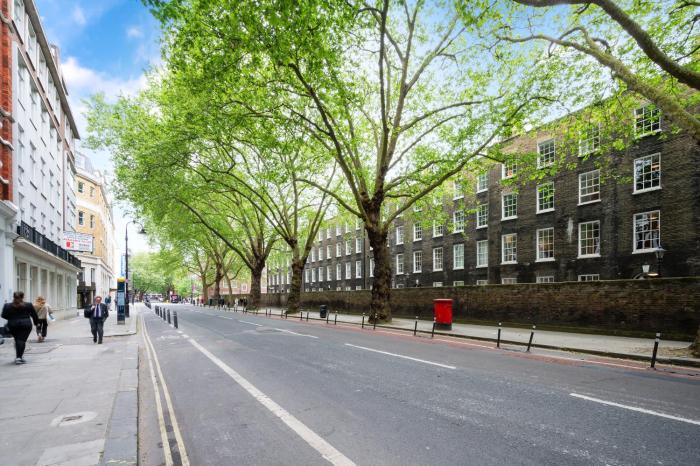 avari apartments grays collection