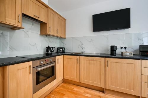 avari apartments grays collection