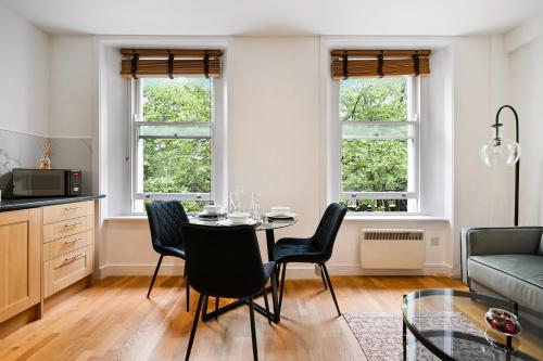 avari apartments grays collection