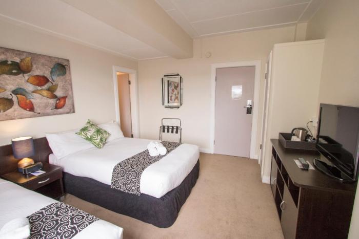 hotel waterloo and backpackers