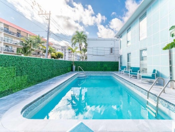 Two Bedroom Apartment,7842 Abbott Ave,2 star
