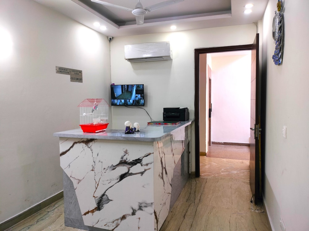 hotel diamond stay nizamuddin railway st