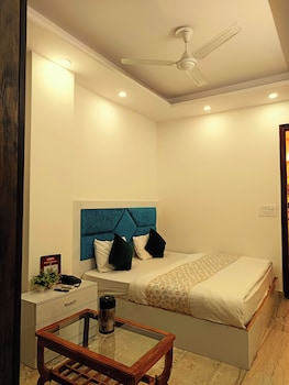 hotel diamond stay nizamuddin railway st