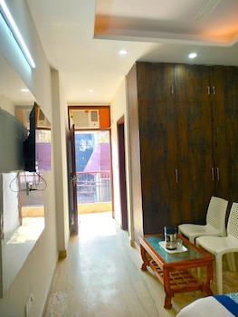 hotel diamond stay nizamuddin railway st