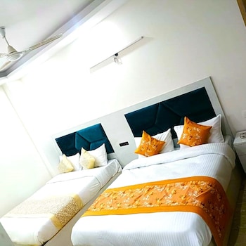 hotel diamond stay nizamuddin railway st
