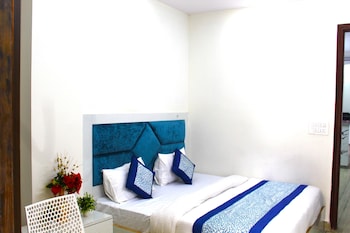 hotel diamond stay nizamuddin railway st