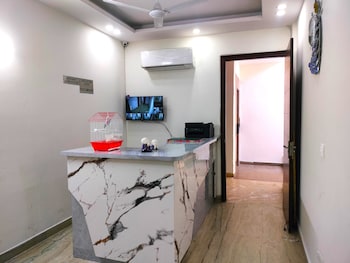 Hotel Diamond Stay Nizamuddin Railway St,,3 star
