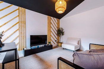 modern and chic four bedroom home