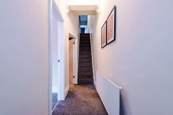 salford sanctuary 5 bed house