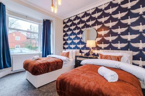 salford sanctuary 5 bed house