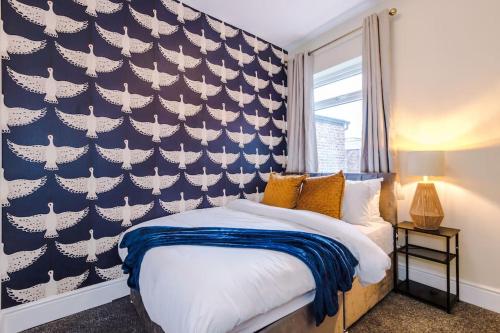 salford sanctuary 5 bed house