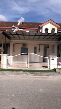 Skyn Smart Home,,2 star