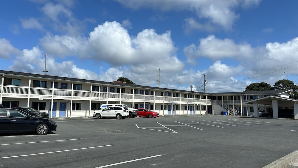 beachside inn