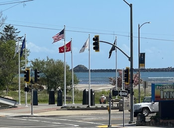 beachside inn