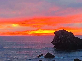 Beachside Inn,119 L St,2 star