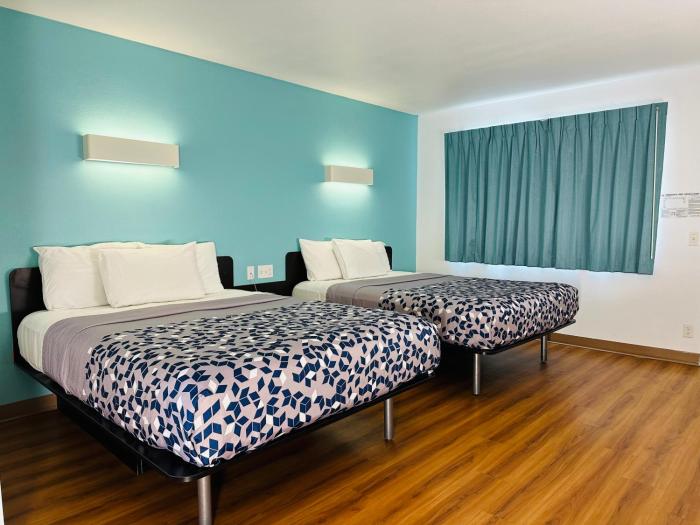 beachside inn