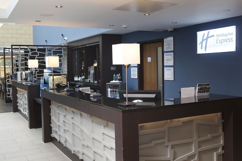 holiday inn express windsor by ihg