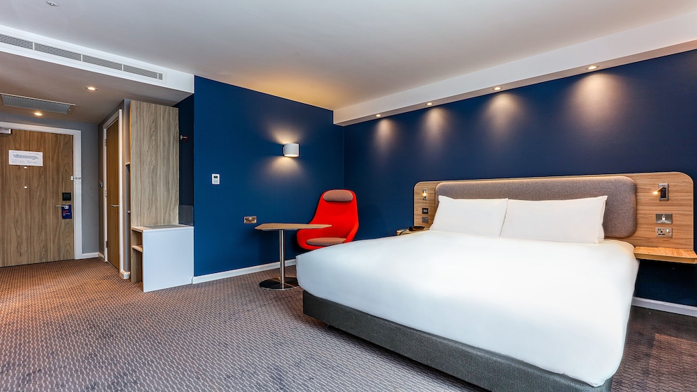 holiday inn express windsor by ihg