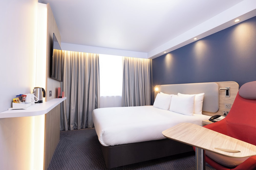 holiday inn express windsor by ihg