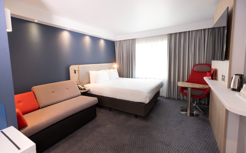 holiday inn express windsor by ihg