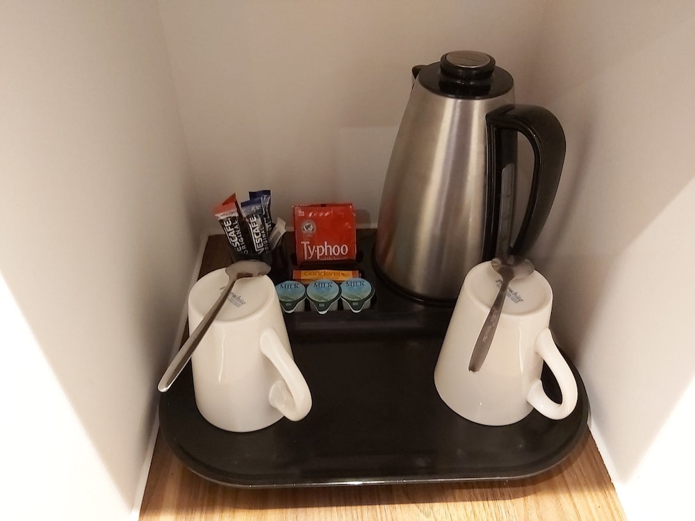 holiday inn express windsor by ihg