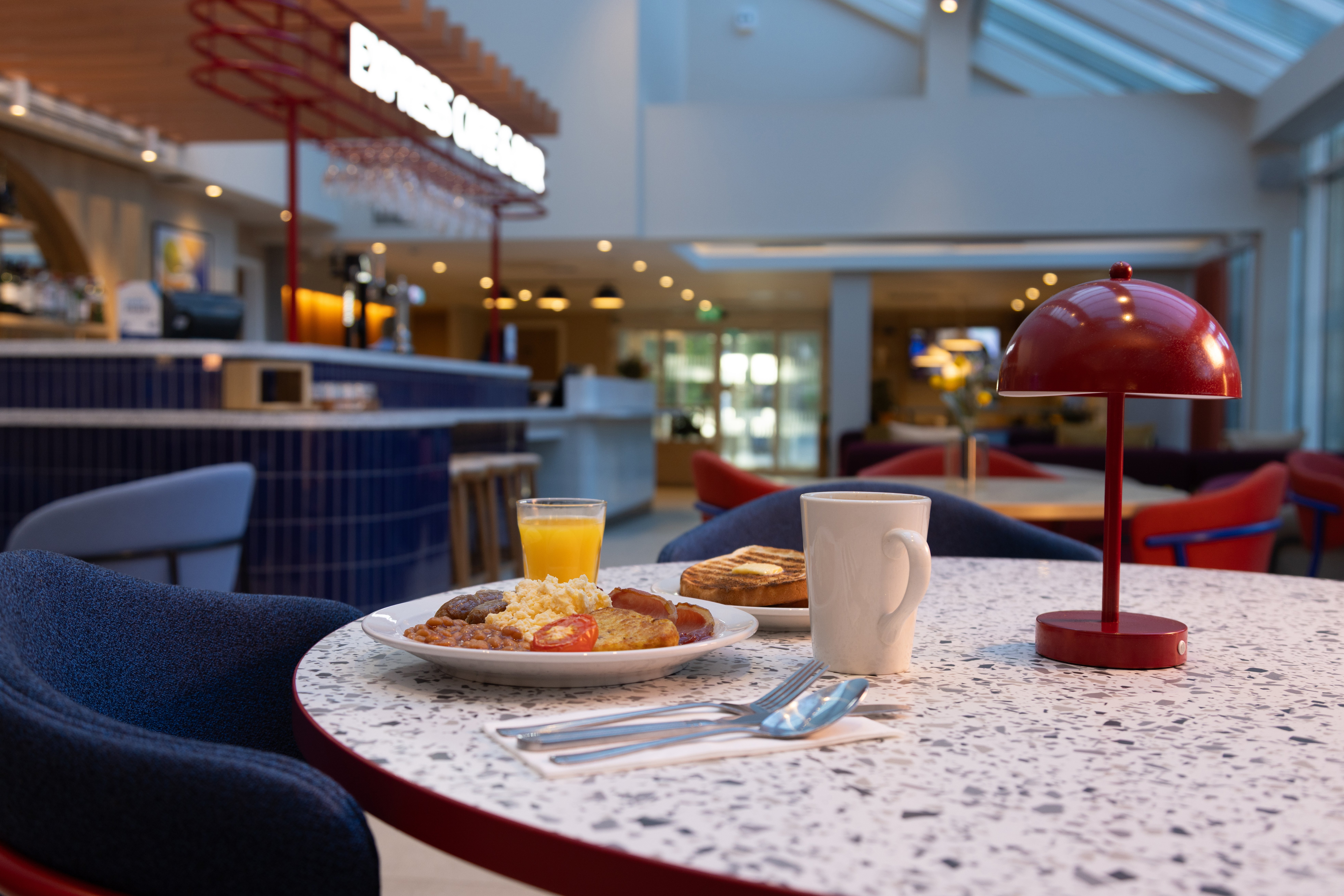 holiday inn express windsor by ihg
