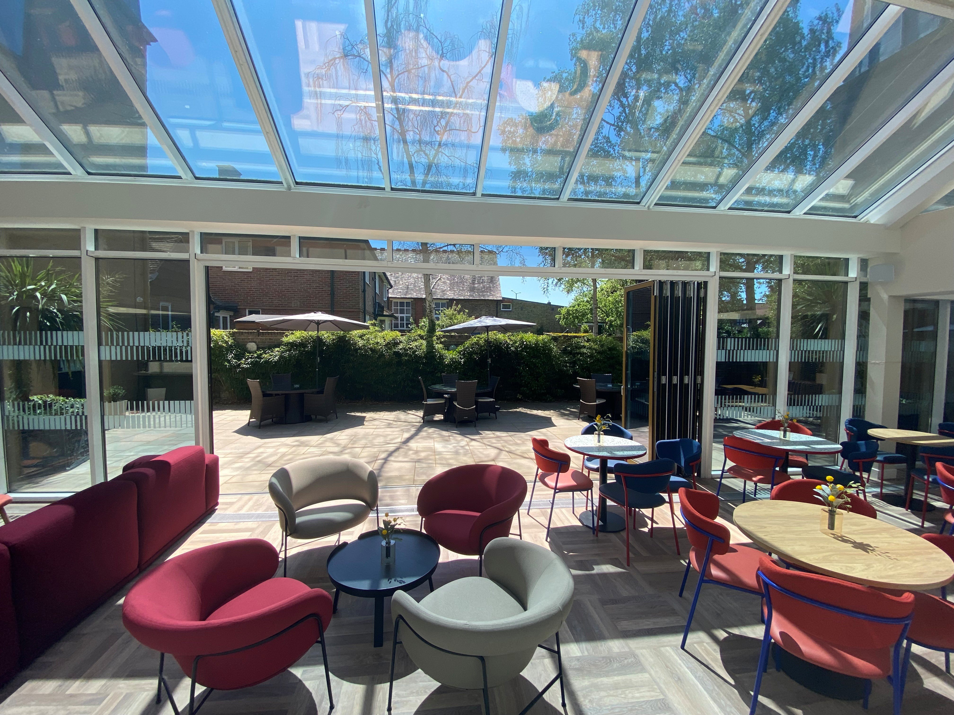 holiday inn express windsor by ihg