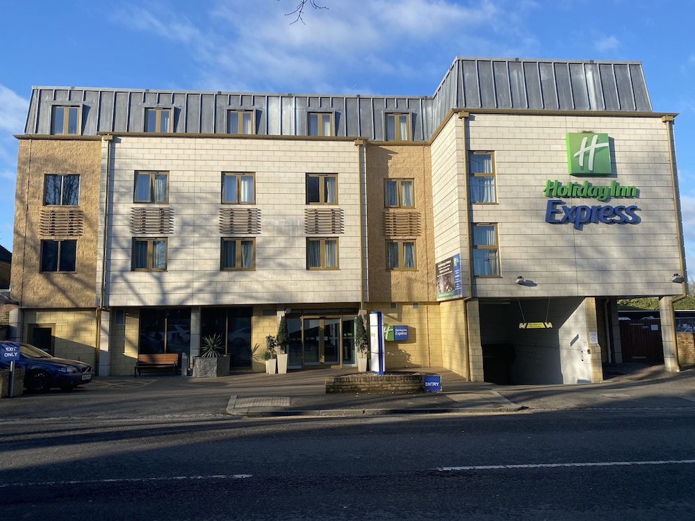 holiday inn express windsor by ihg