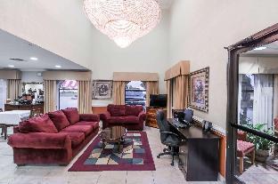 Days Inn & Suites By Wyndham Winnie,Winnie>>Beaumont,2 star