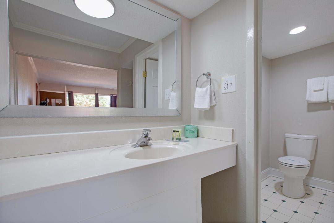 riverside inn and suites danville ceaser casino