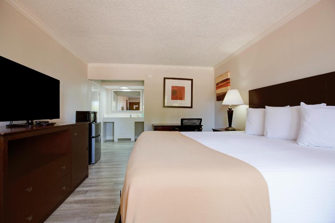 riverside inn and suites danville ceaser casino