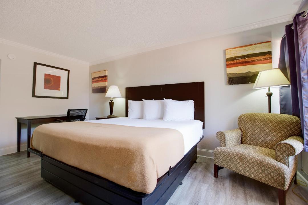riverside inn and suites danville ceaser casino